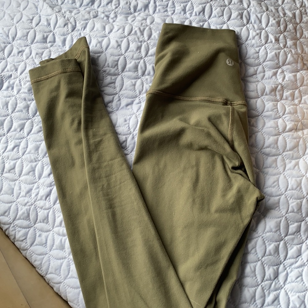Lululemon leggings